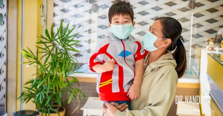 China’s Coronavirus Deaths Top 100, US Issues Travel Alert