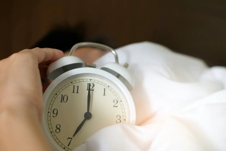 Why Do Adults Wake Up Earlier As They Get Older?