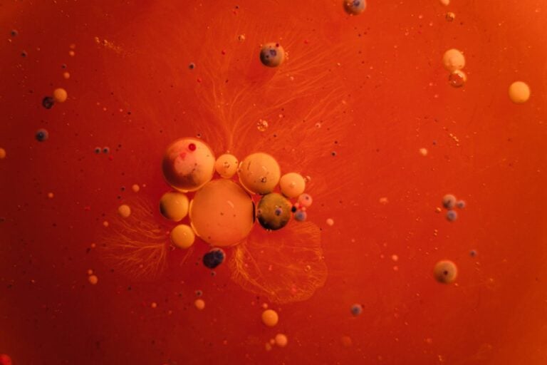 New Cancer-Fighting Tech: DNA Nanobots That Target Cancer Cells