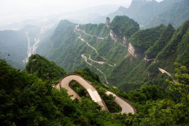 How China Is Turning a Harsh Desert Into a Living, Breathing Carbon Filter