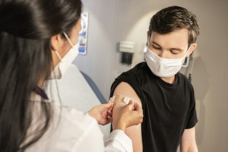 New Review Confirms mRNA COVID Vaccines Remain Safe, Highly Effective, and Full of Promise