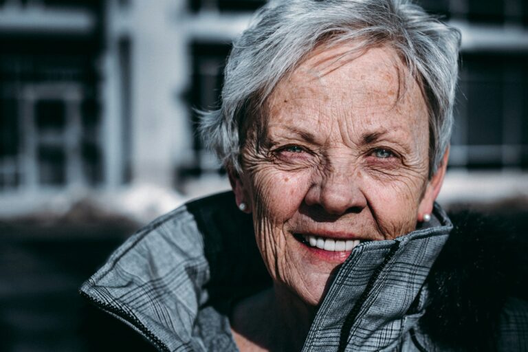 The Real Reason More Women Get Alzheimer’s: What New Research Reveals